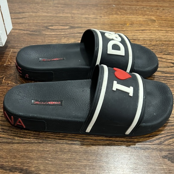 Sandals - Picture 2 of 3